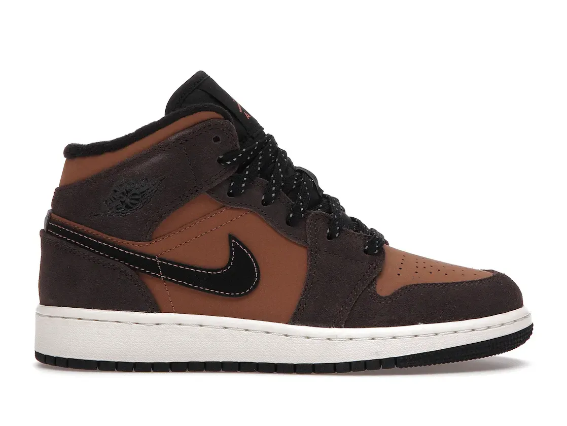 Фото № 1 с приближением к товару «‎Jordan 1 Mid SE Dark Chocolate »