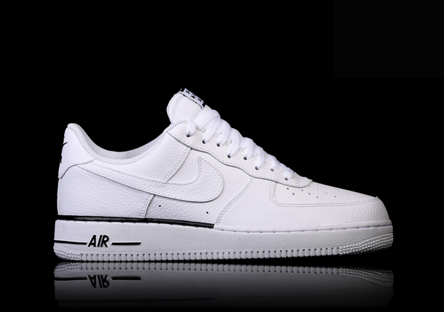 Фото № 1 с приближением к товару «‎Nike Air Force 1 ’07 »