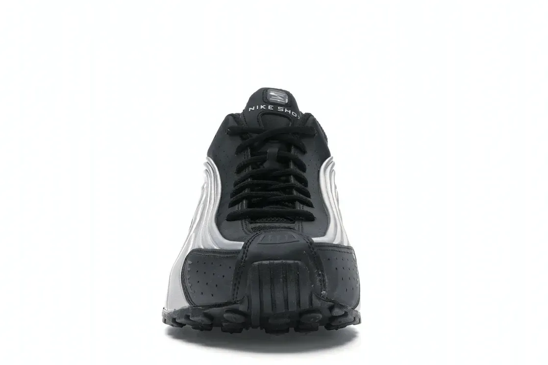 Фото № 2 с приближением к товару «‎Nike Shox R4 Black Metallic Silver»