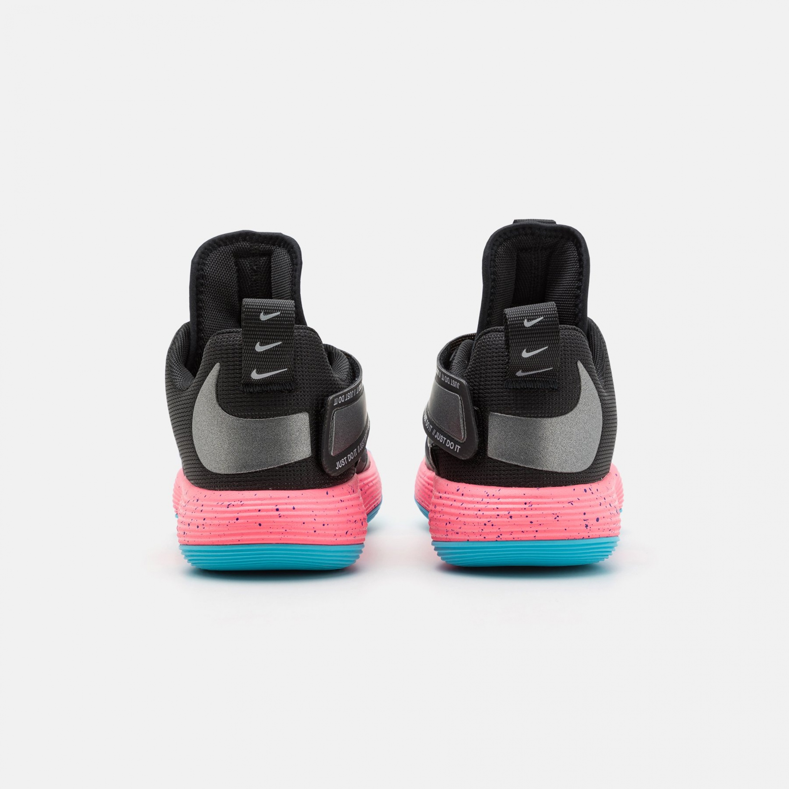 Фото № 3 с приближением к товару «‎Nike React Hyperset LE»