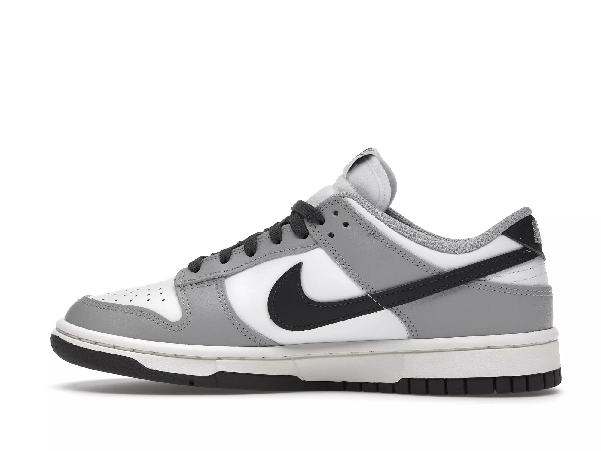 Фото № 4 с приближением к товару «‎Nike Dunk Low Light Smoke Grey »