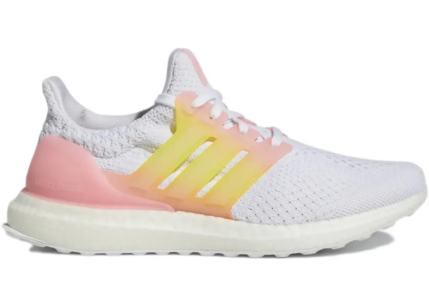 Фото № 1 с приближением к товару «‎adidas Ultra Boost 5.0 DNA White Beam Pink »
