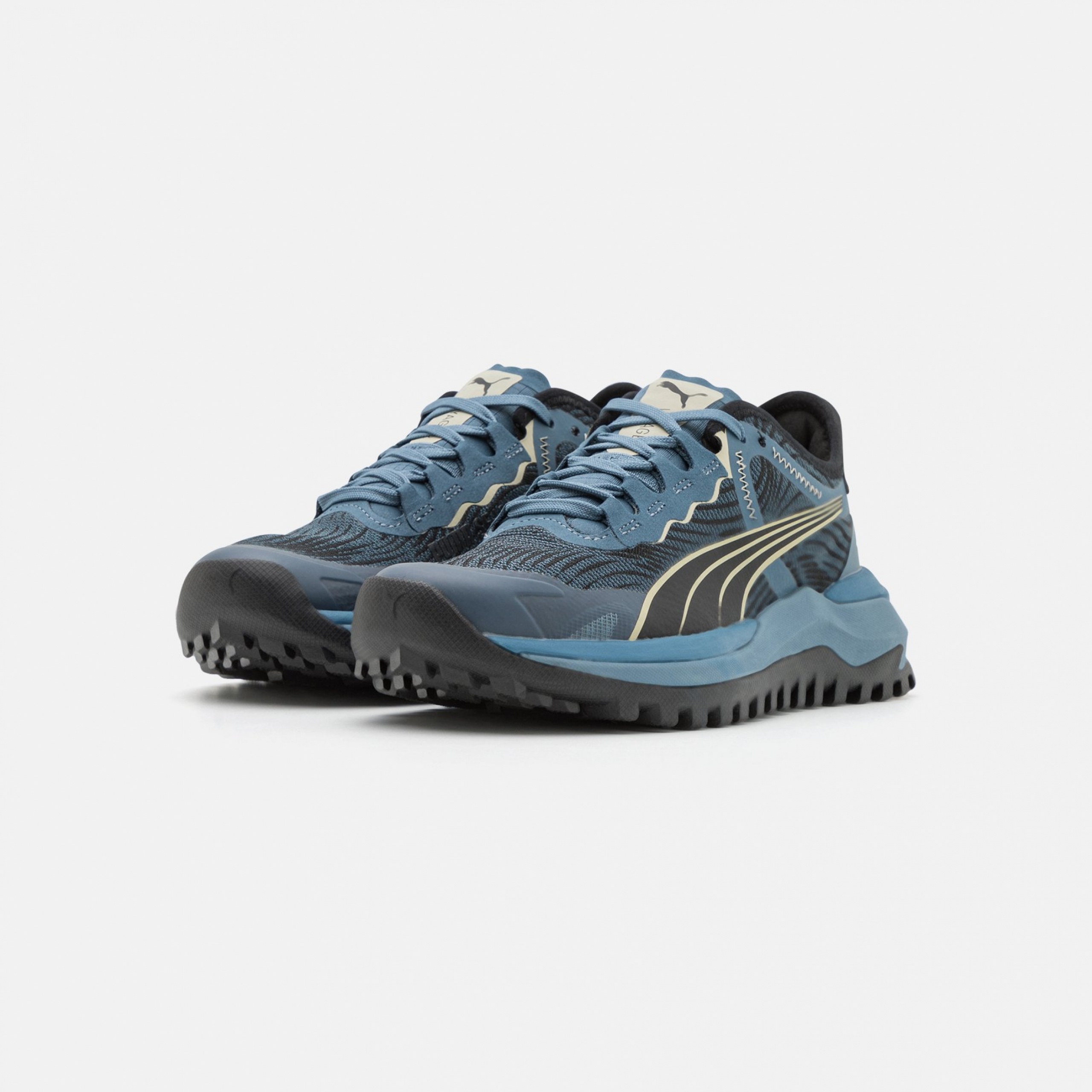 Фото № 2 с приближением к товару «‎Puma Voyage Nitro 2»