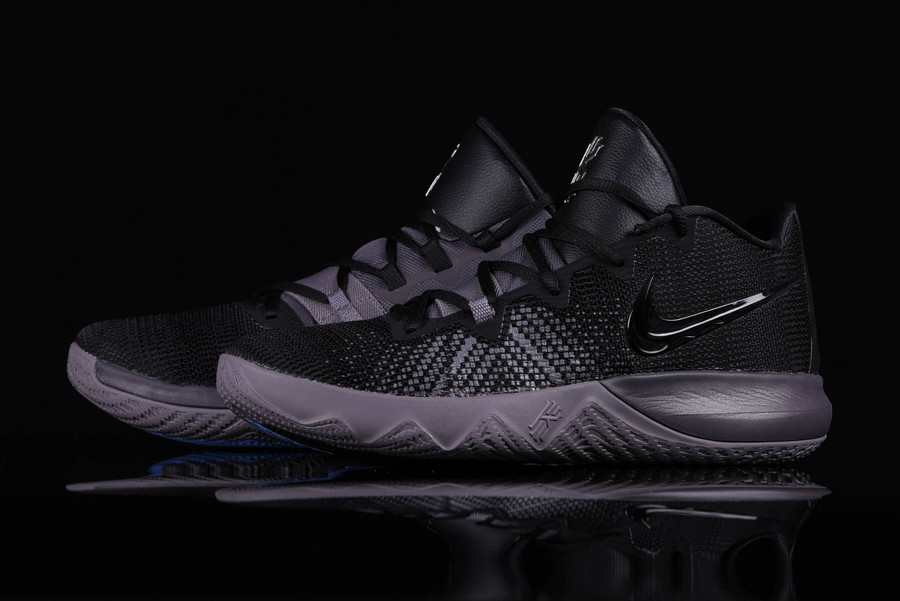 Фото № 2 с приближением к товару «‎Nike Kyrie Flytrap Dark»
