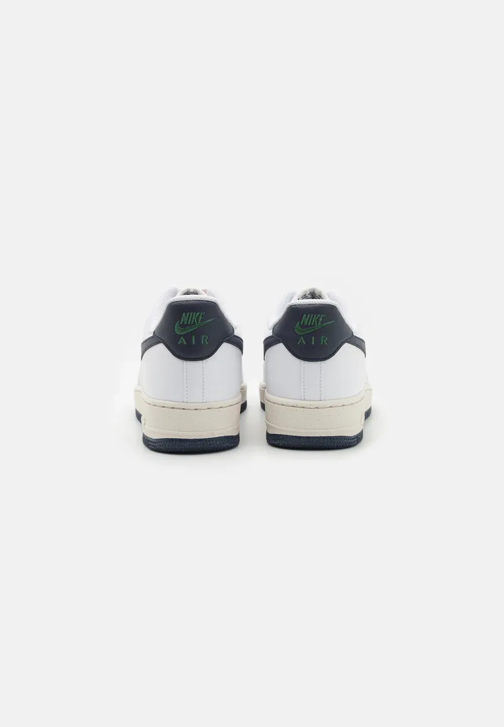 Фото № 3 с приближением к товару «‎AIR FORCE 1 UNISEX»