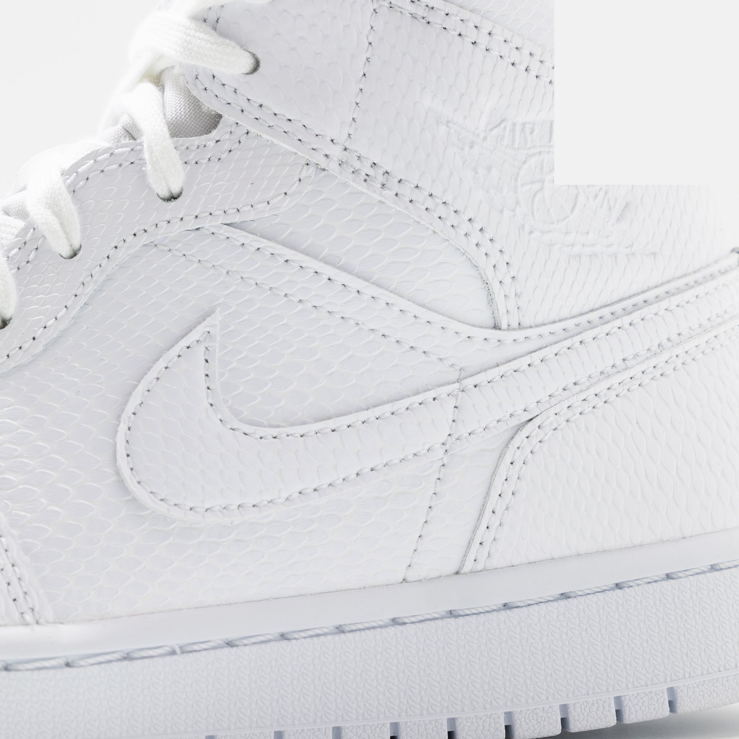 Фото № 5 с приближением к товару «‎Jordan Wmns Air 1 »