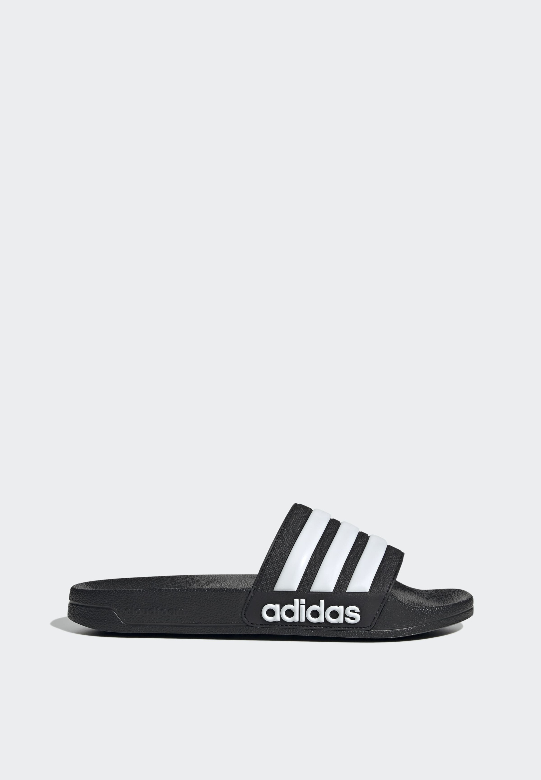 Фото № 5 с приближением к товару «‎Adidas »