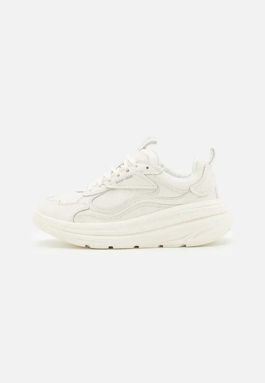 Фото № 1 с приближением к товару «‎Кроссовки UGG SPUG111A08F-A11»