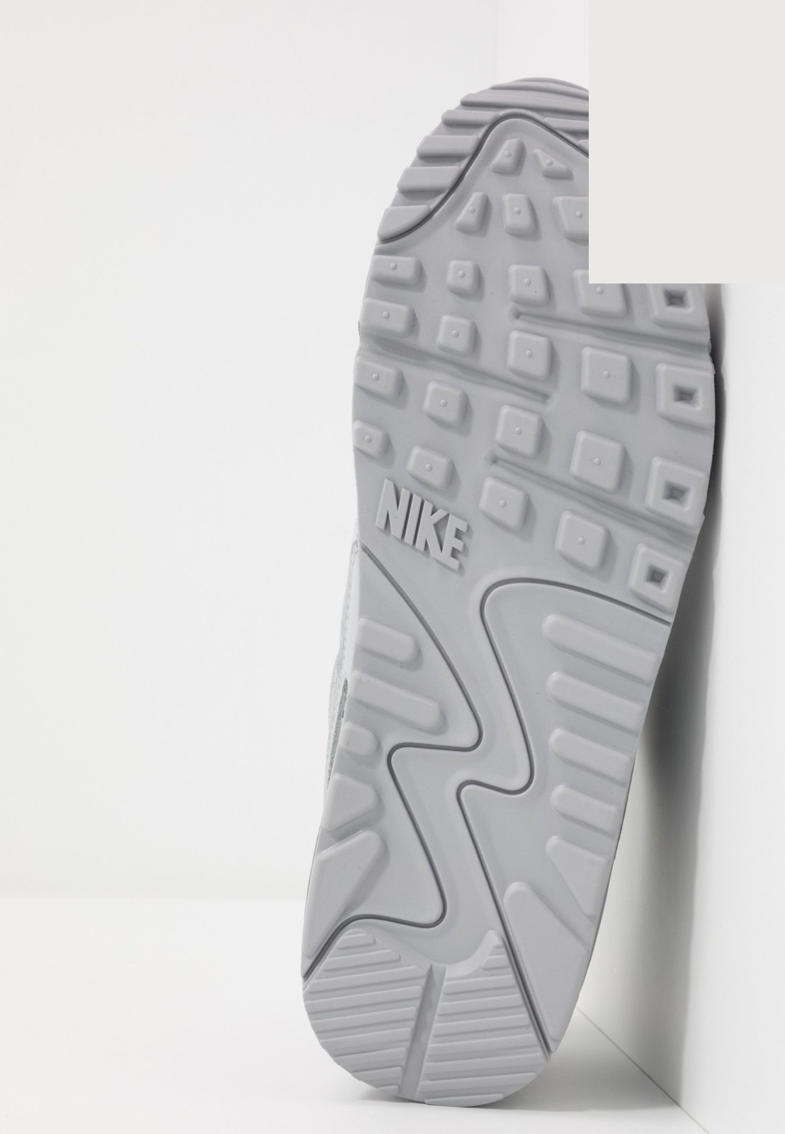 Фото № 4 с приближением к товару «‎Nike Air Max 90 »