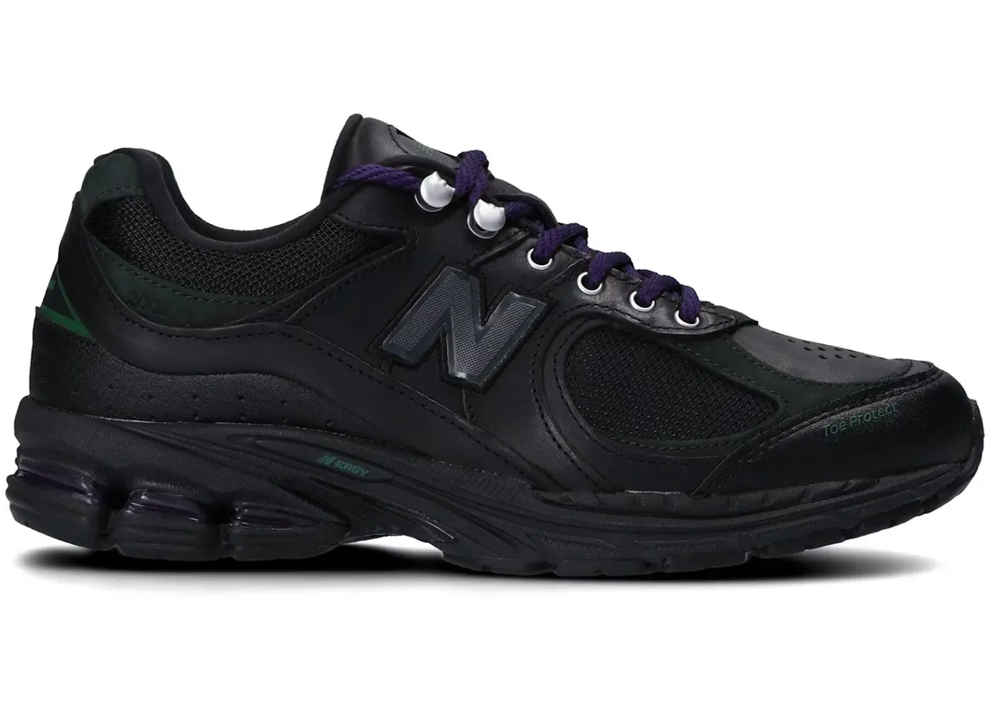New Balance 2002R
