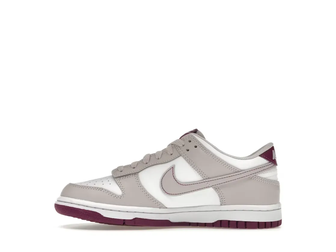 Фото № 3 с приближением к товару «‎Nike Dunk Low»