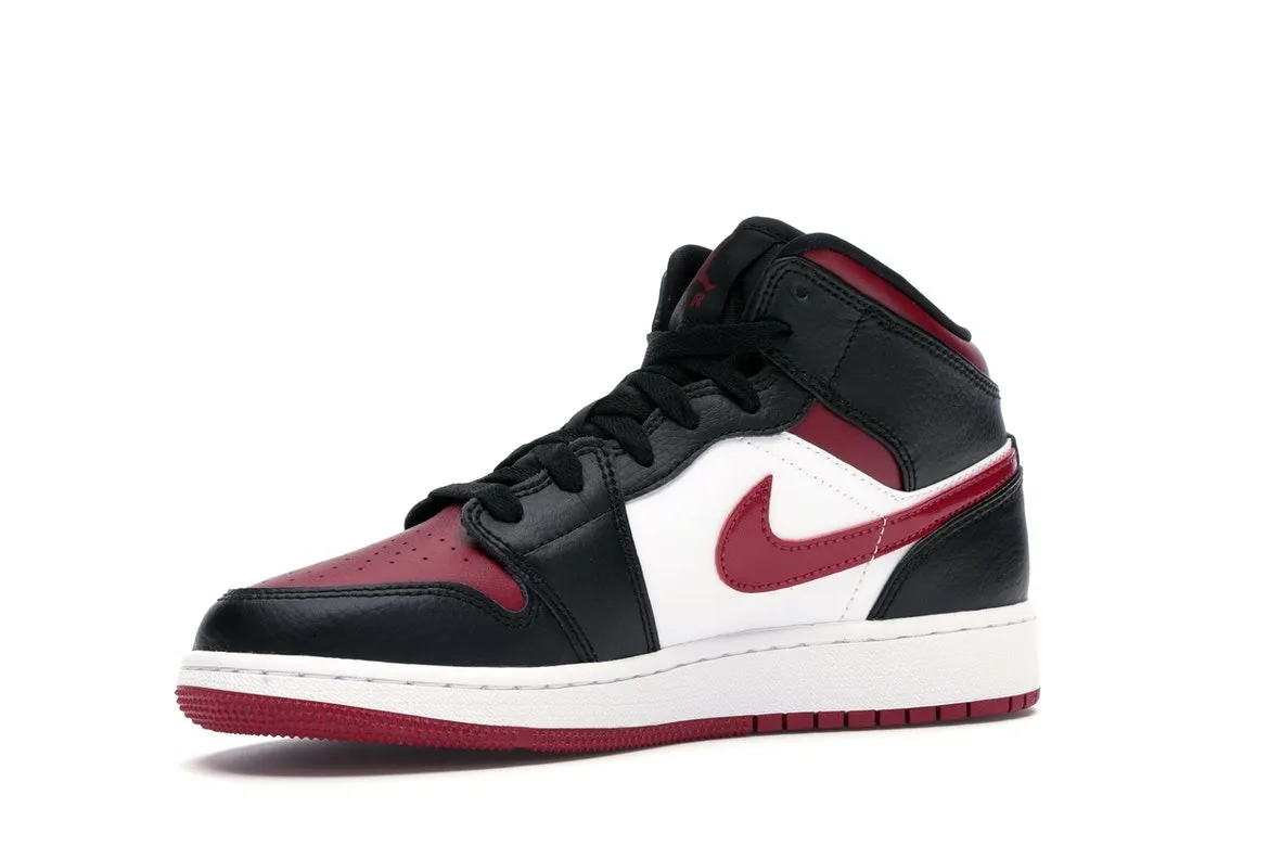 Фото № 4 с приближением к товару «‎Jordan 1 Mid Bred Toe »