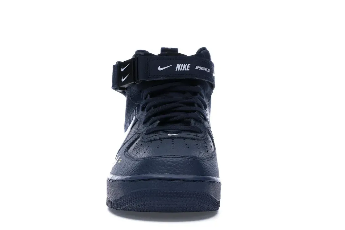 Фото № 2 с приближением к товару «‎Nike Air Force 1 Mid Utility Obsidian»