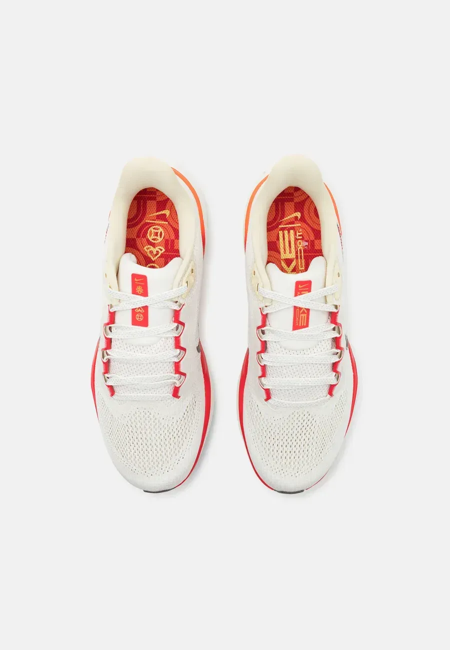 Фото № 4 с приближением к товару «‎AIR ZOOM PEGASUS 41»