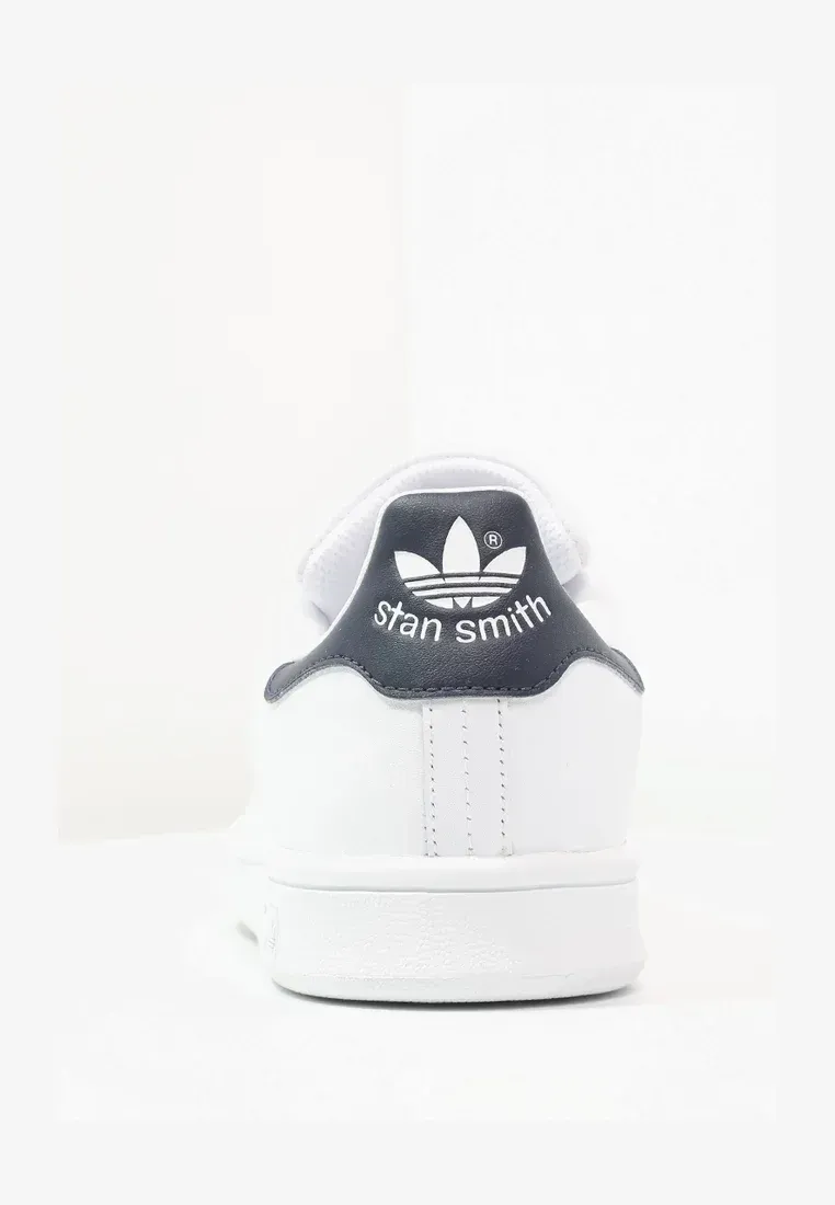 Фото № 4 с приближением к товару «‎STAN SMITH»