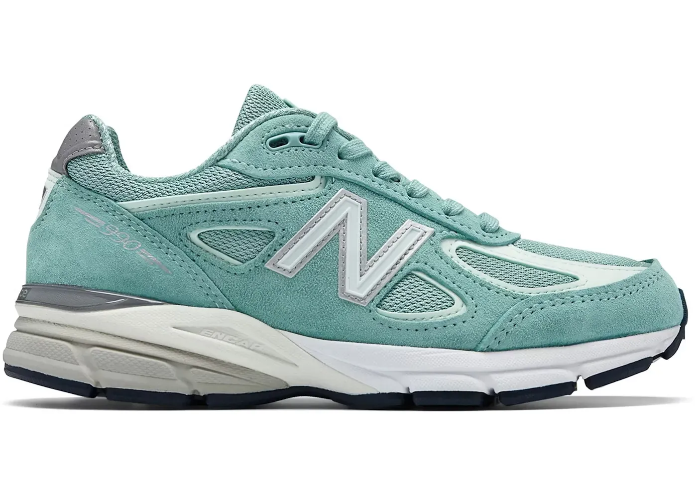 New Balance 990v4