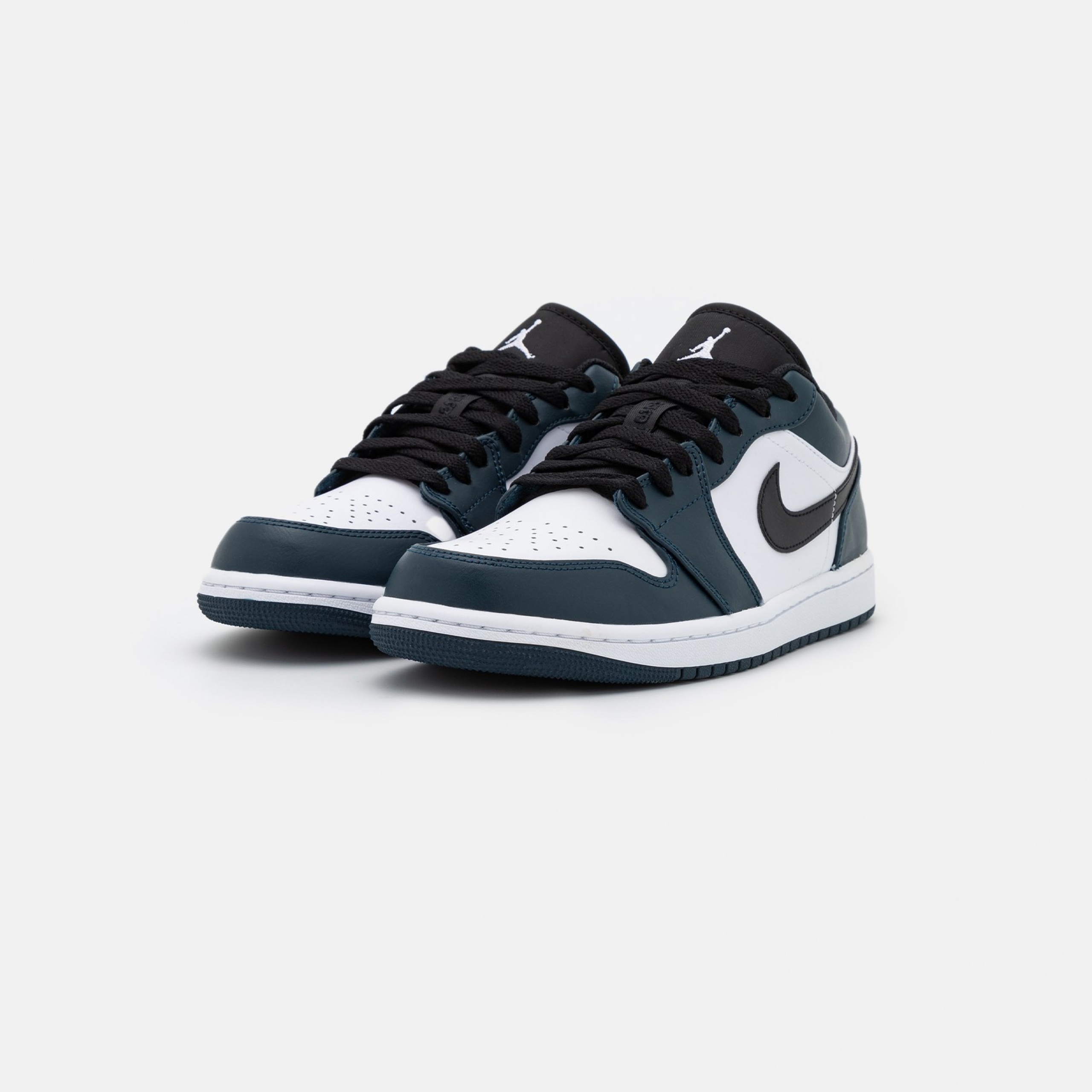 Фото № 2 с приближением к товару «‎Jordan Air 1 »