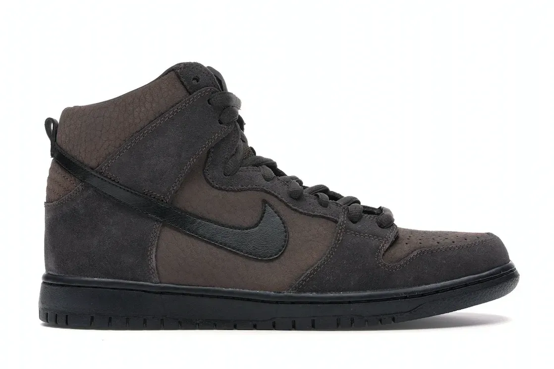 Фото № 1 с приближением к товару «‎Nike SB Dunk High Dark Oak Black Tar»