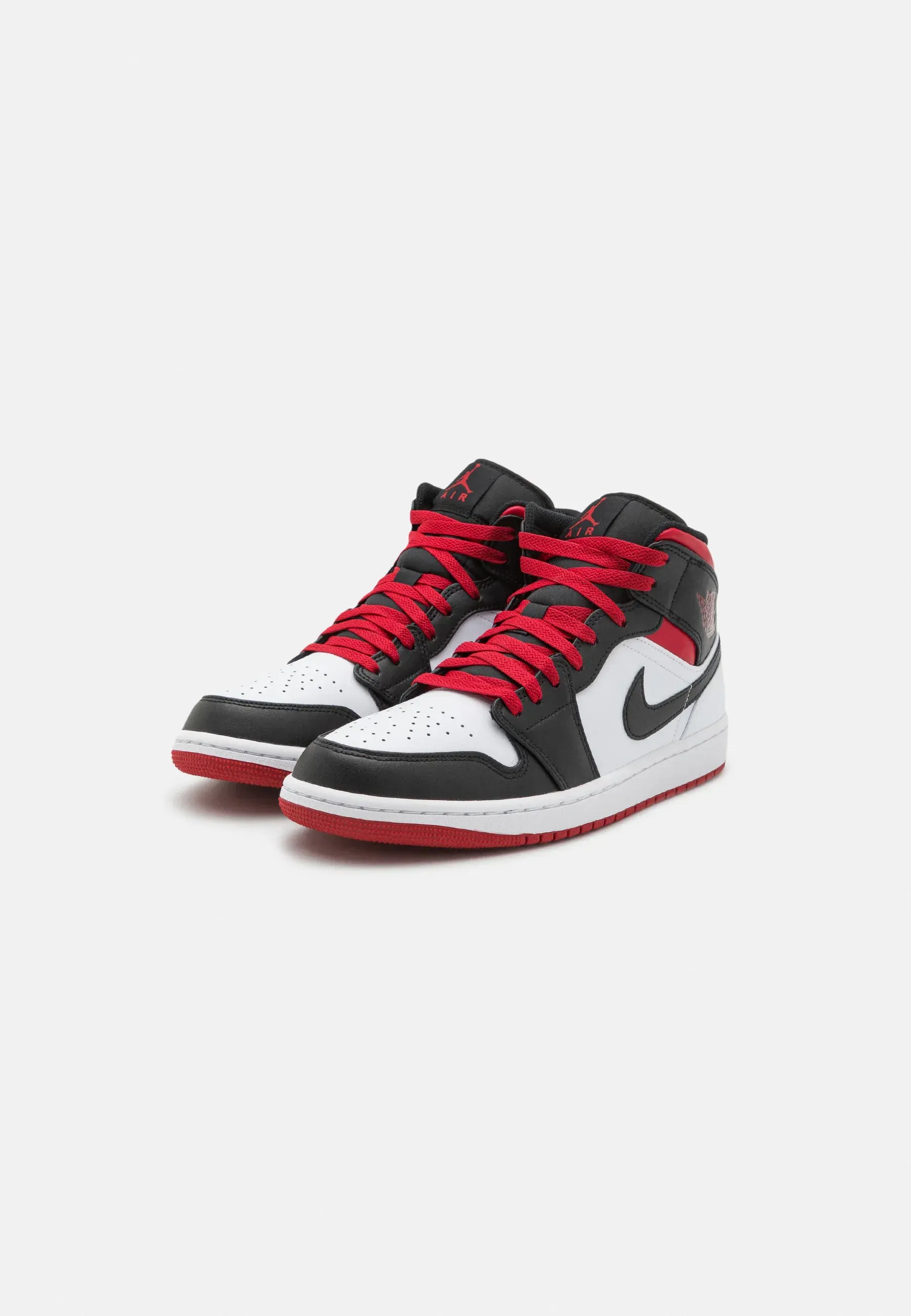 Фото № 4 с приближением к товару «‎AIR JORDAN 1 MID»