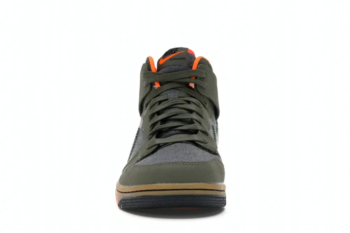 Фото № 2 с приближением к товару «‎Nike Dunk CMFT Swoosh Social Club Olive»