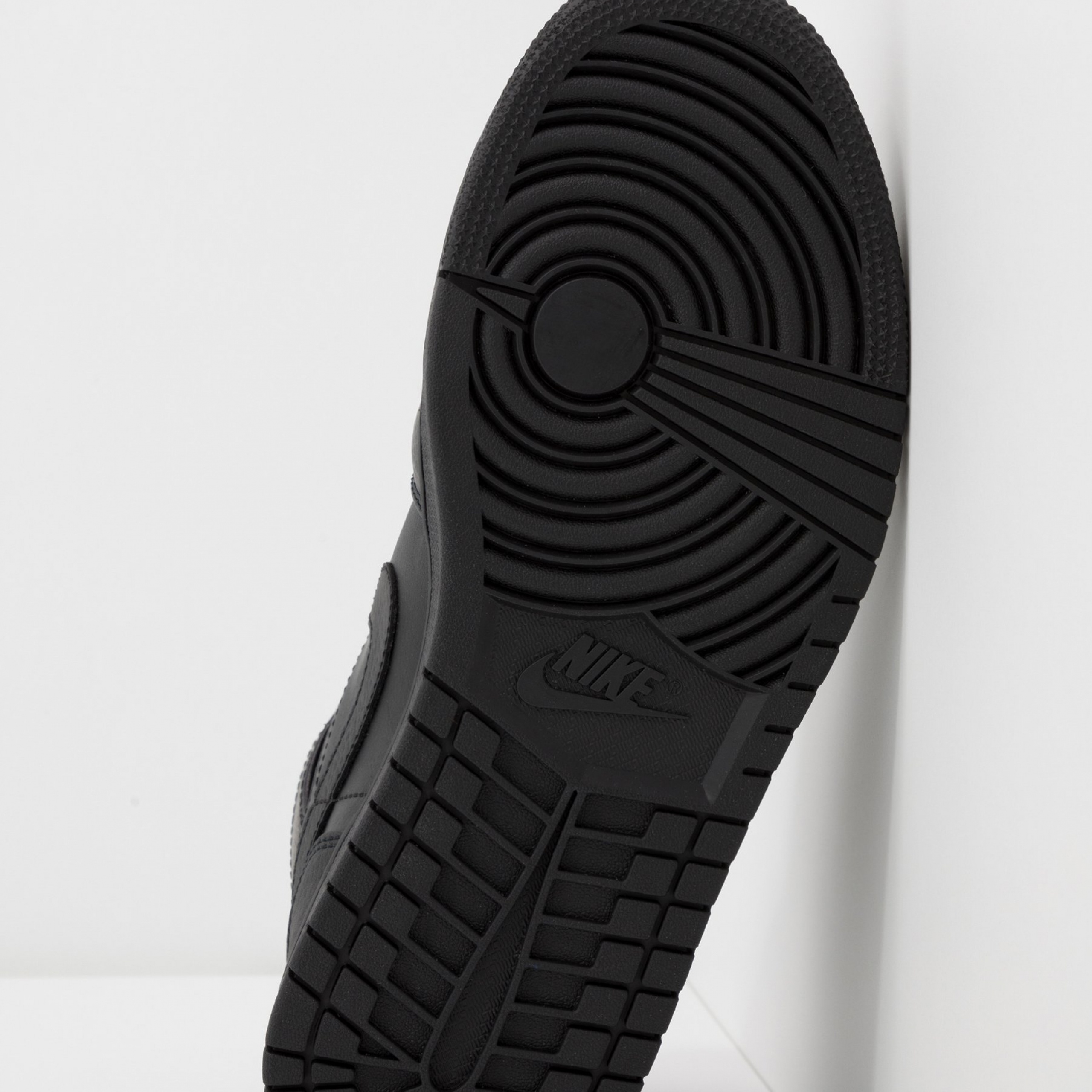 Фото № 5 с приближением к товару «‎Air Jordan 1 »