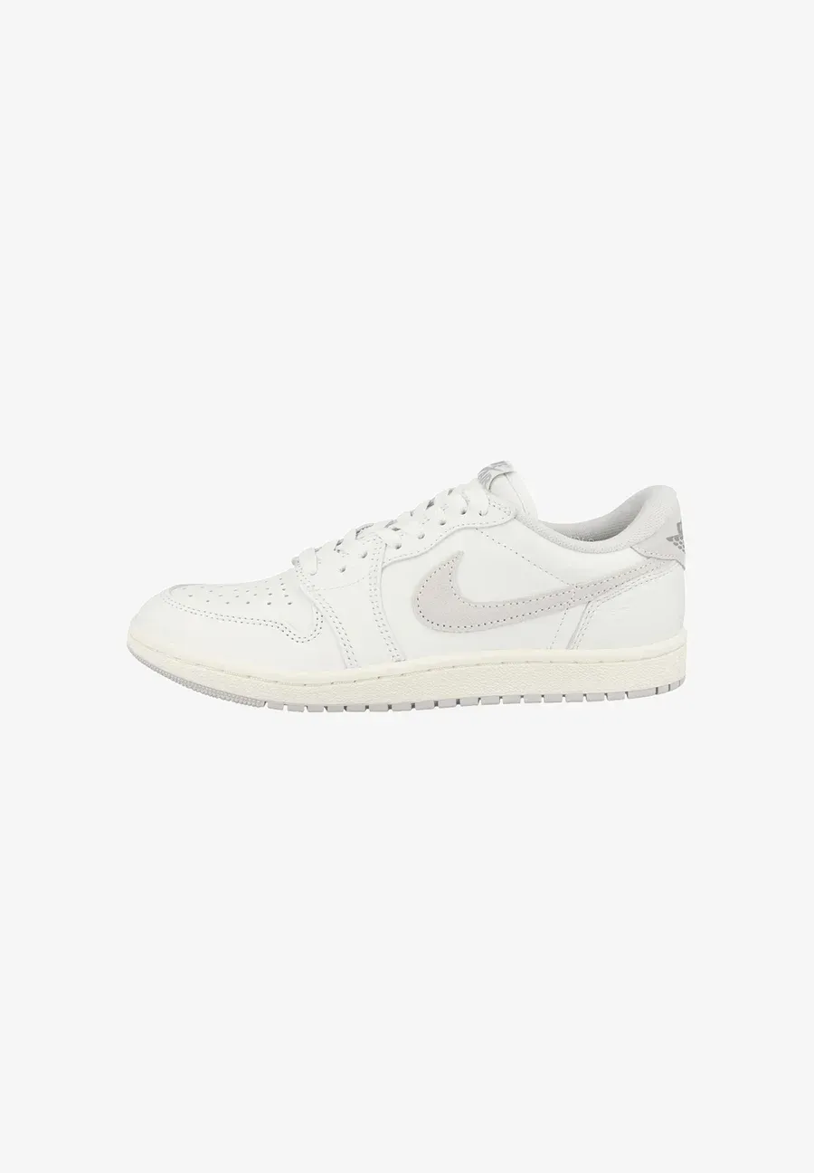Фото № 1 с приближением к товару «‎AIR JORDAN 1 LOW '85»