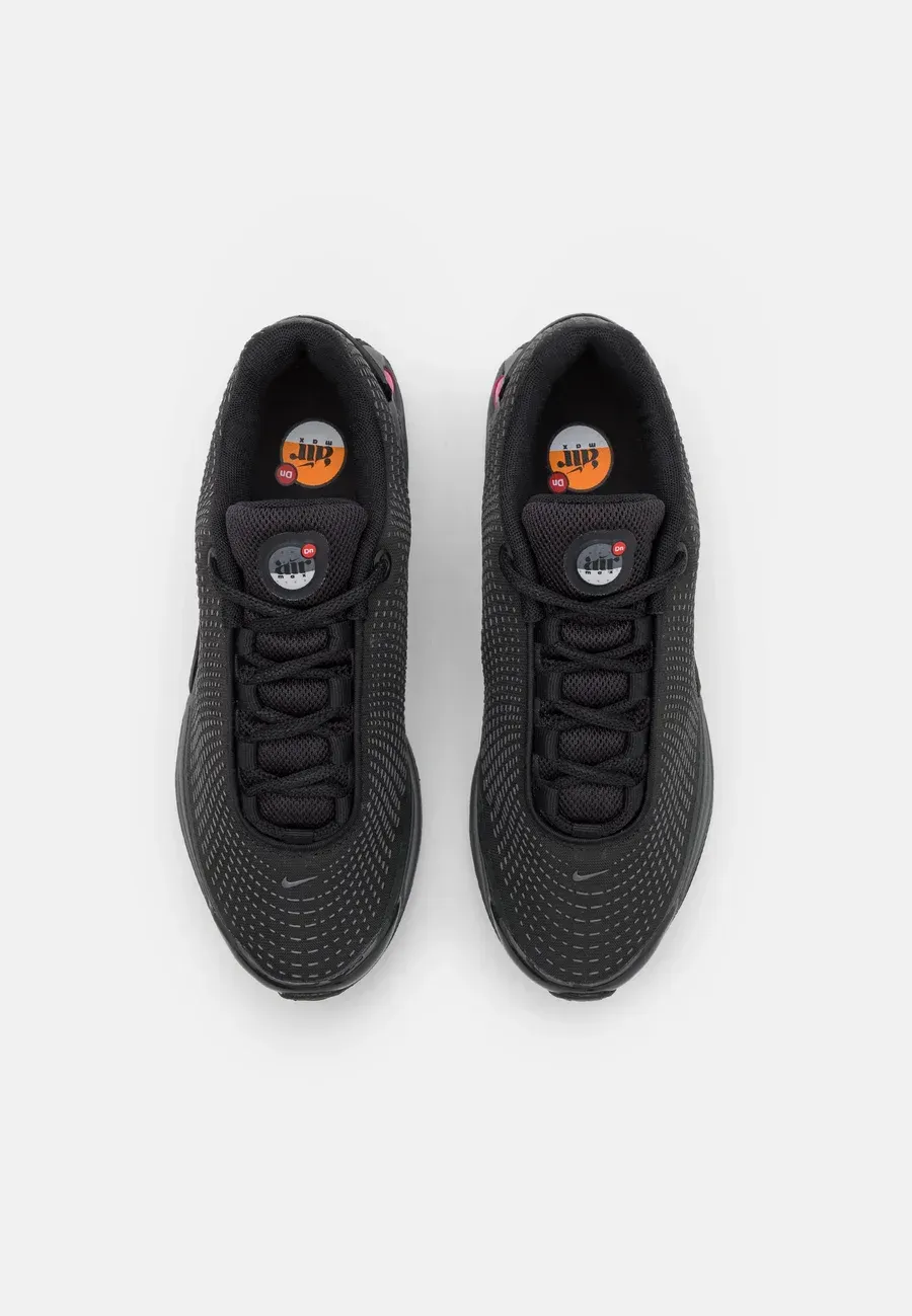 Фото № 4 с приближением к товару «‎AIR MAX DN»