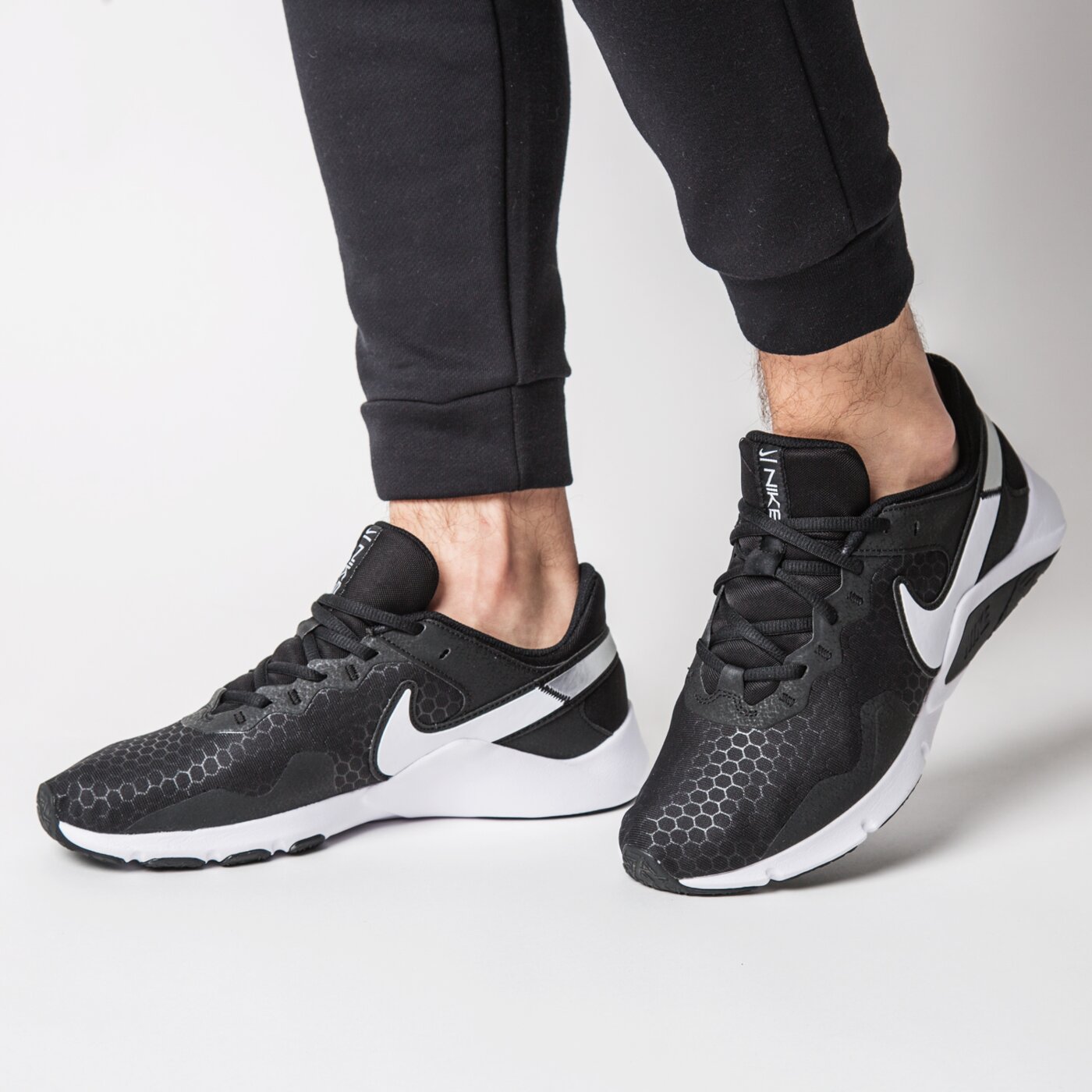 Фото № 2 с приближением к товару «‎Nike Legend Essential 2»