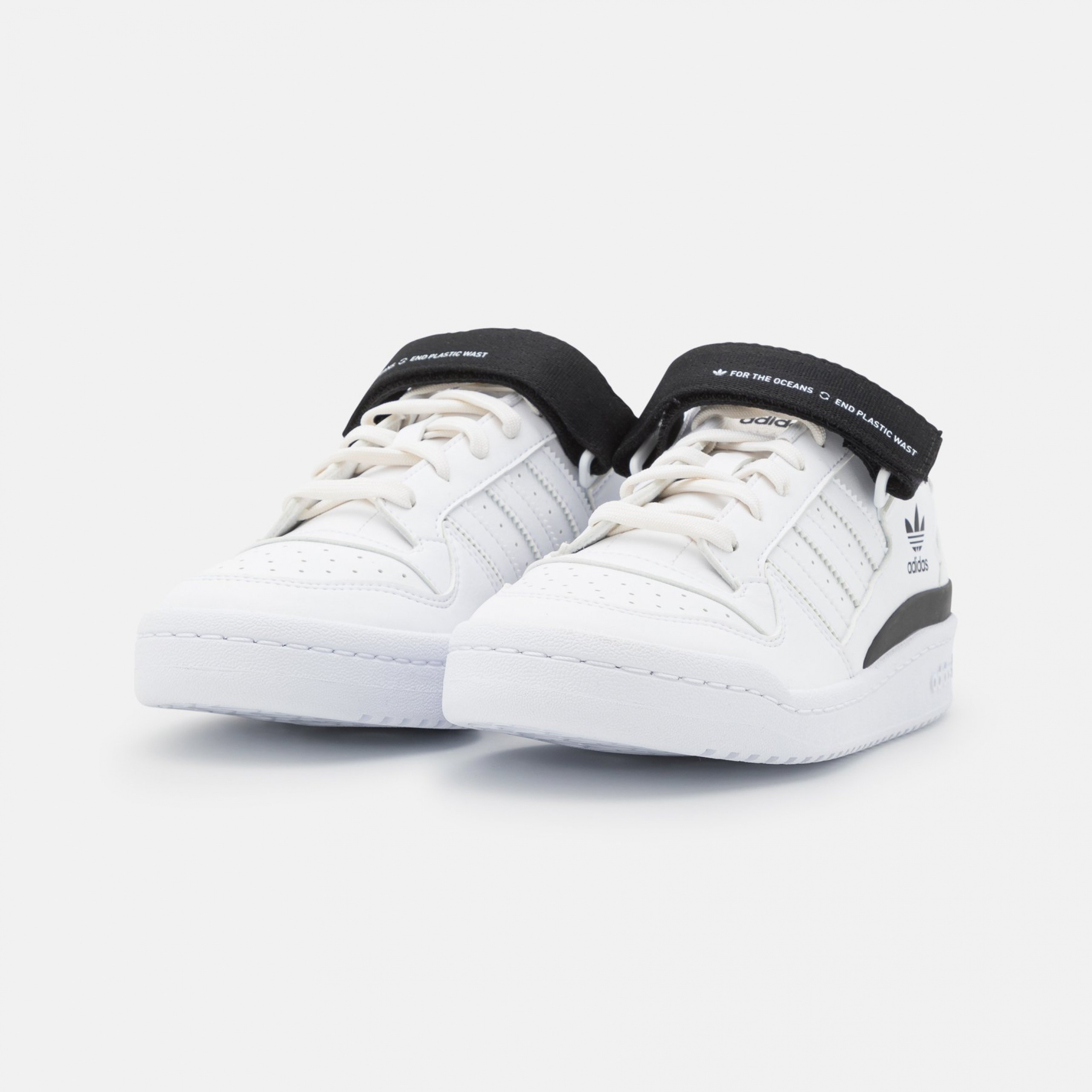 Фото № 2 с приближением к товару «‎Adidas Forum »