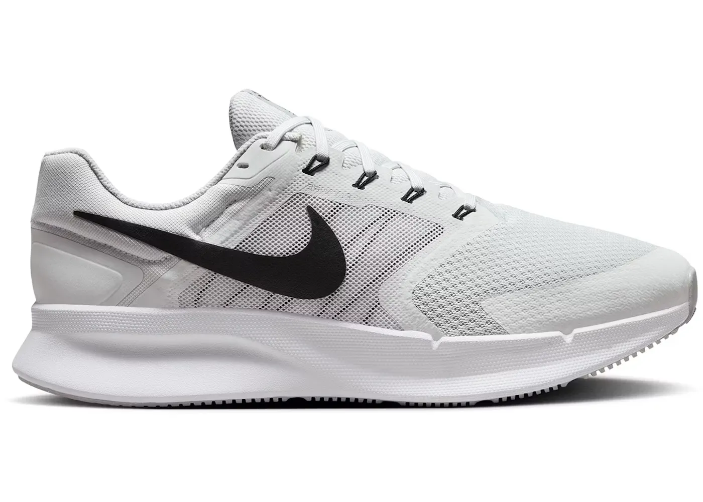 Фото № 1 с приближением к товару «‎Nike Run Swift 3»