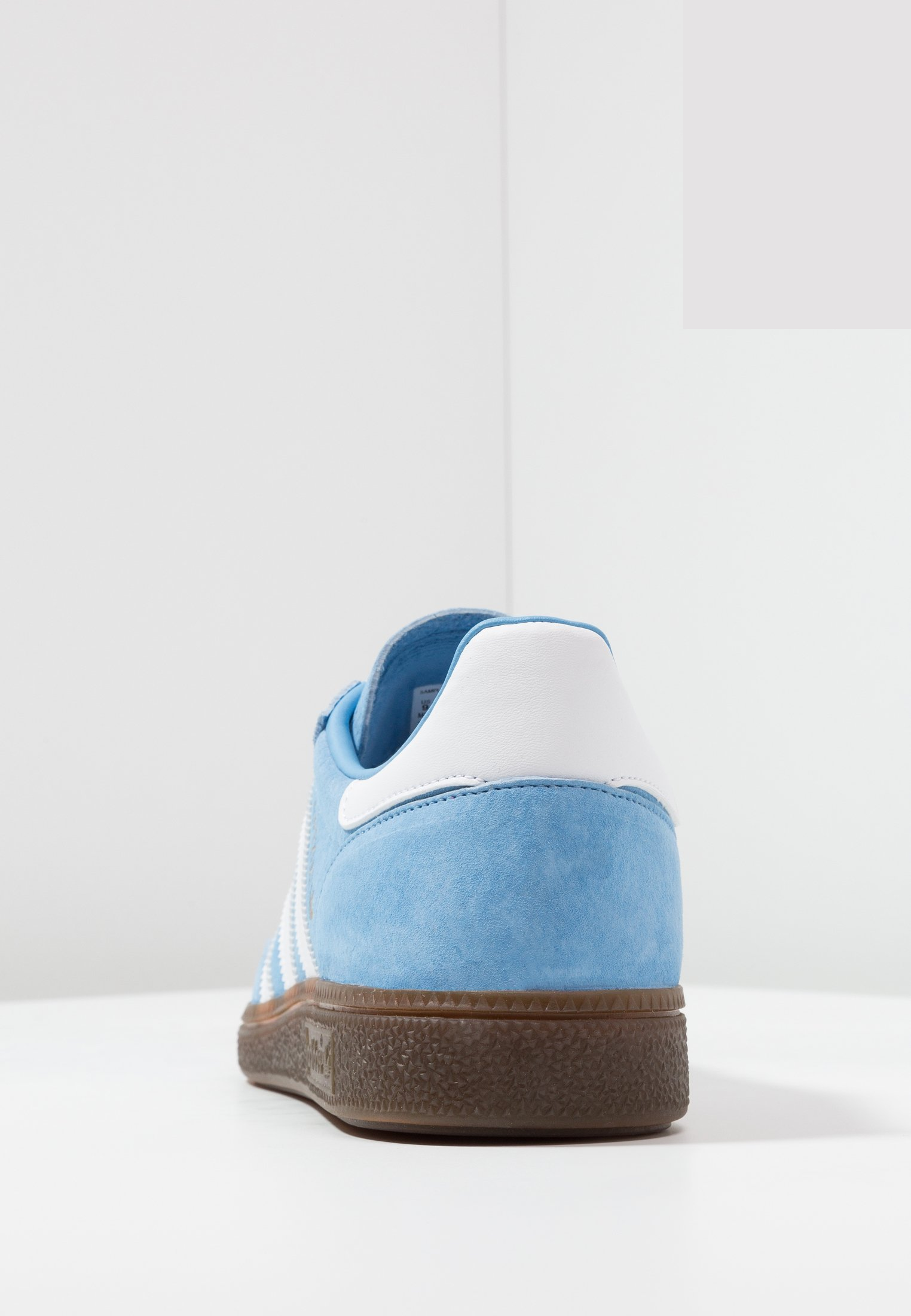 Фото № 3 с приближением к товару «‎Adidas Spezial »