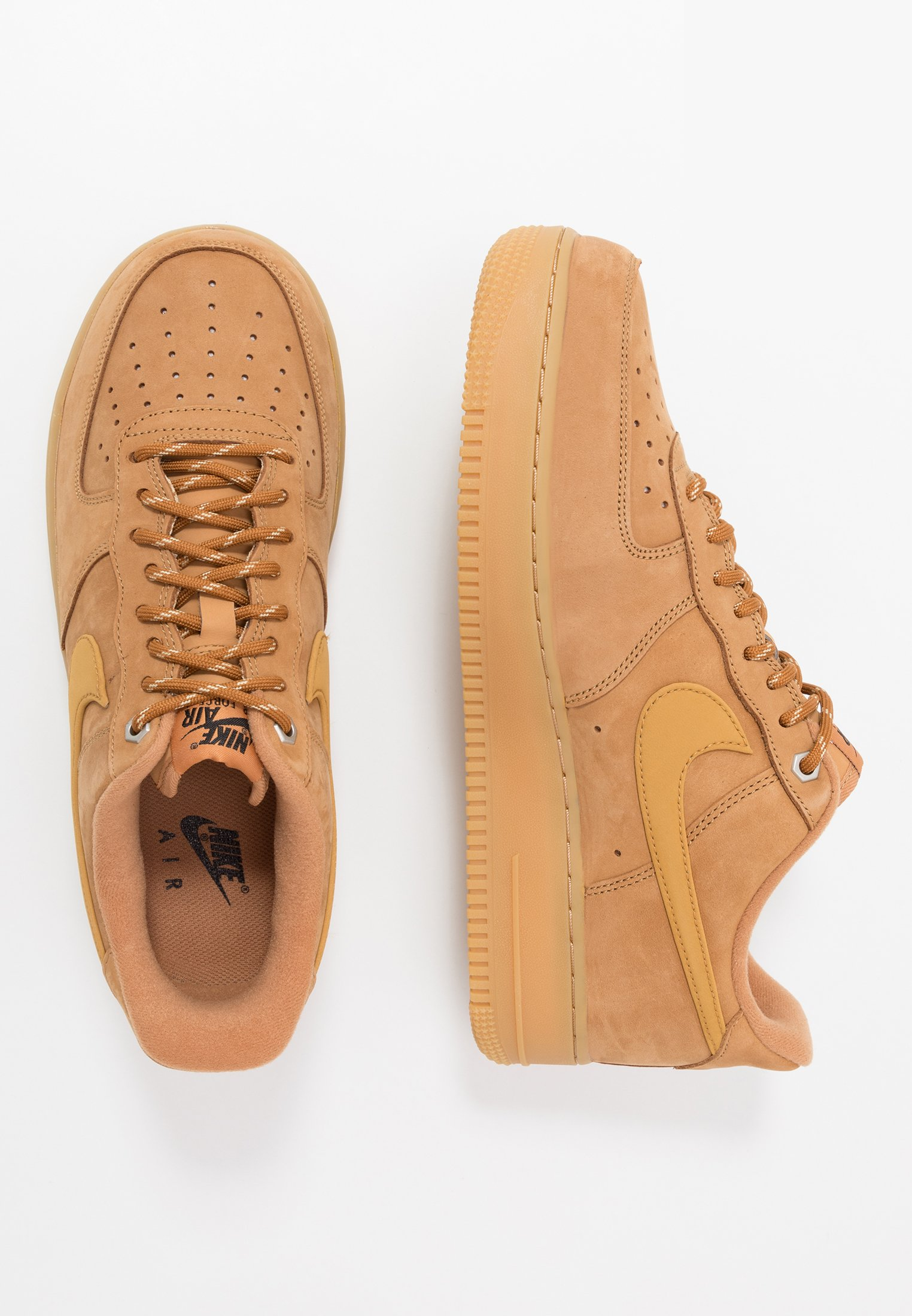 Фото № 2 с приближением к товару «‎Nike Air Force 1 ’07 »