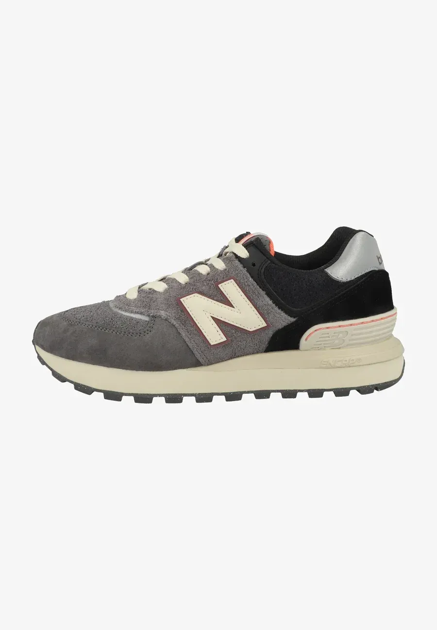 Фото № 1 с приближением к товару «‎SNEAKER LOW UNISEX »