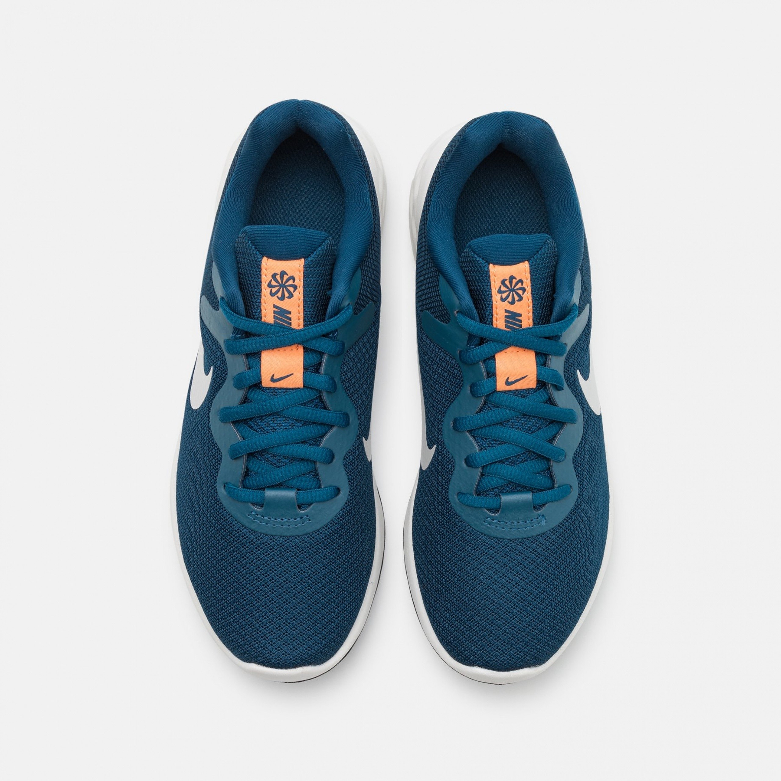 Фото № 4 с приближением к товару «‎W Nike Revolution 6 NN»