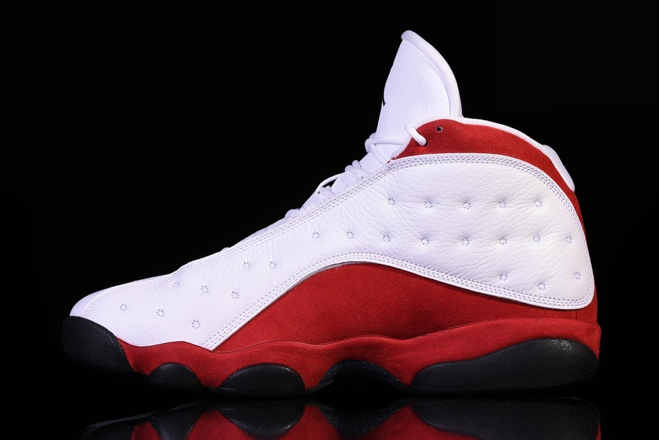Фото № 3 с приближением к товару «‎Nike Air Jordan 13 Retro OG Chicago BG »