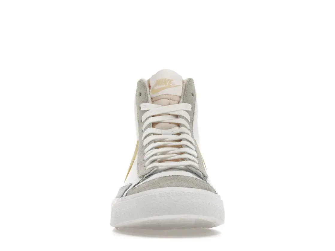 Фото № 2 с приближением к товару «‎Nike Blazer Mid 77 Vintage White Lemon Wash»