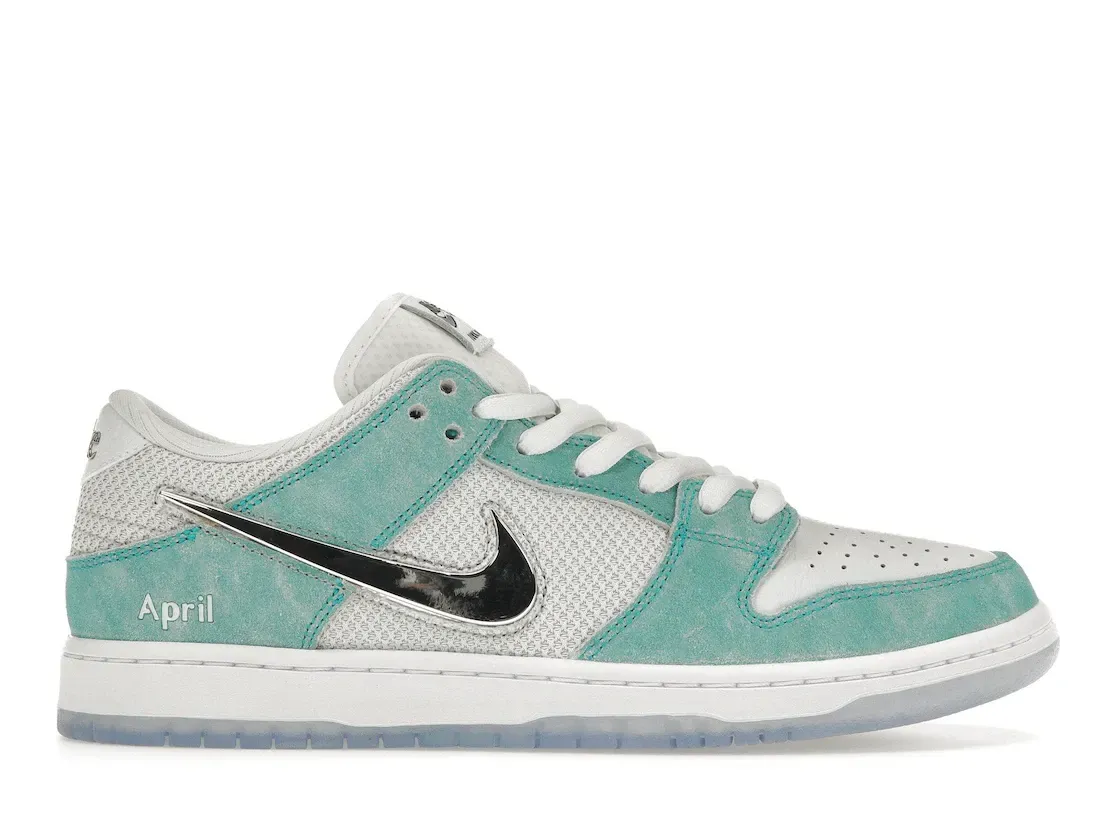 Фото № 1 с приближением к товару «‎Nike SB Dunk Low April Skateboards»