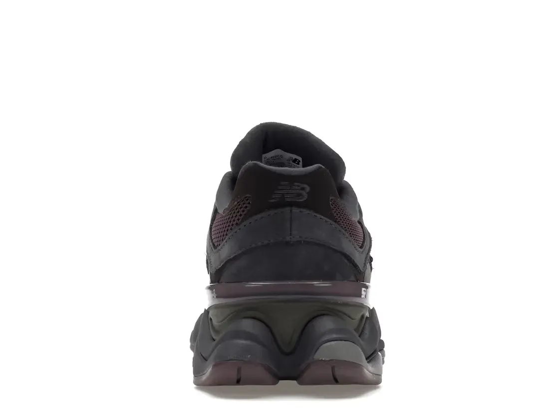 Фото № 4 с приближением к товару «‎New Balance 9060»