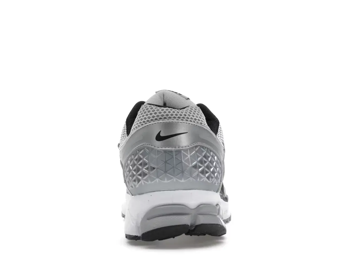 Фото № 4 с приближением к товару «‎Nike Zoom Vomero 5»