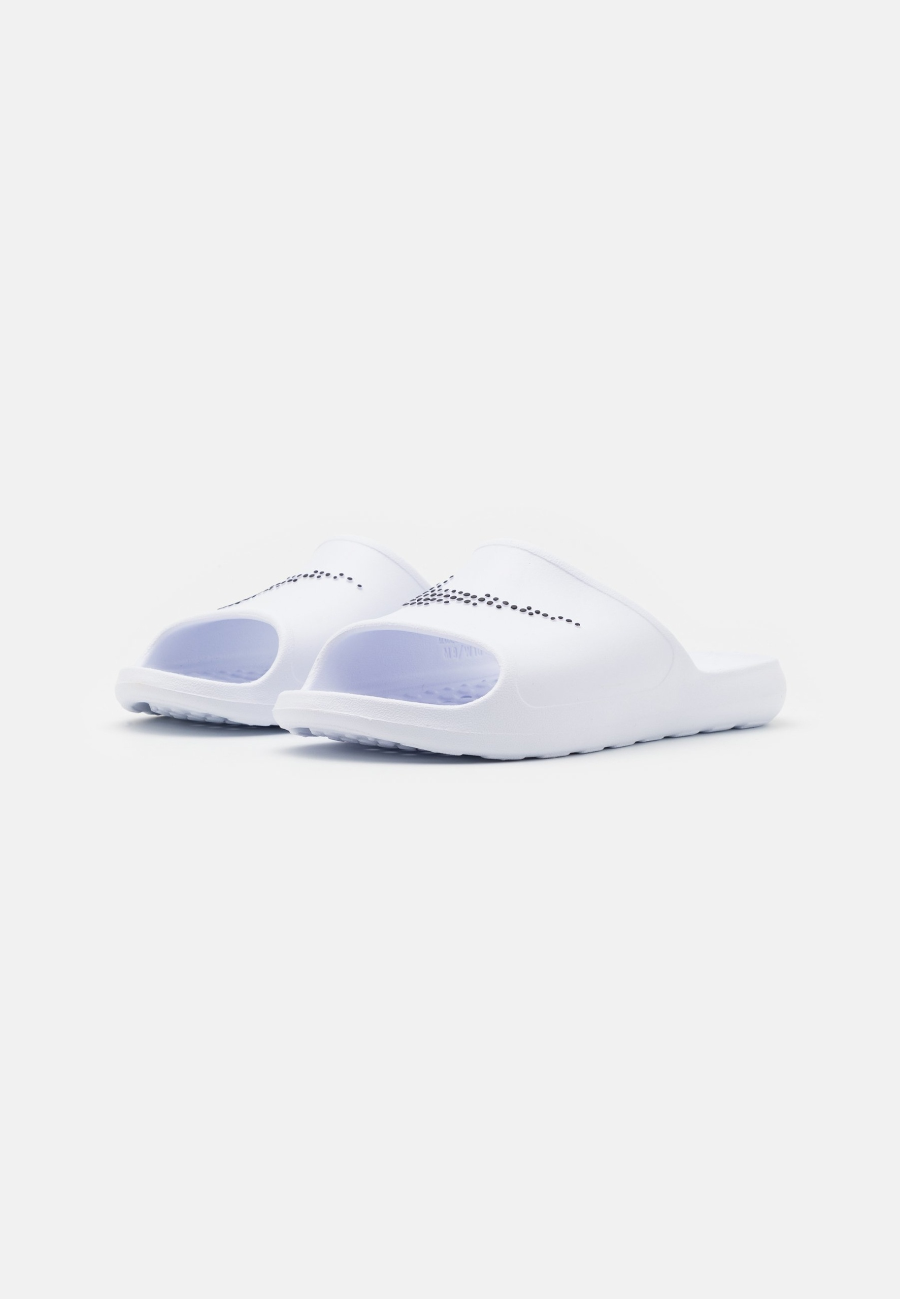 Фото № 1 с приближением к товару «‎Nike Victori One Shower Slide »