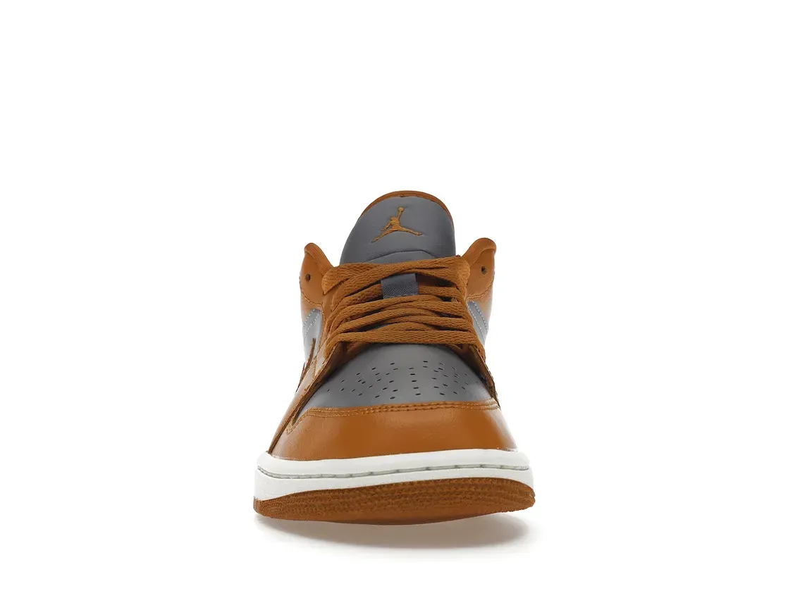 Фото № 2 с приближением к товару «‎Air Jordan 1 Low Cement Grey Chutney »