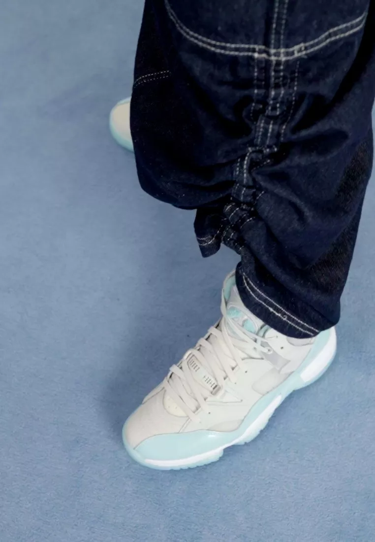 Фото № 2 с приближением к товару «‎WMNS JUMPMAN TWO TREY»