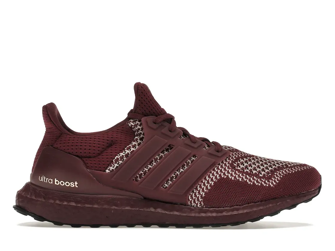 Фото № 1 с приближением к товару «‎adidas Ultra Boost 1.0 DNA Victory Crimson»