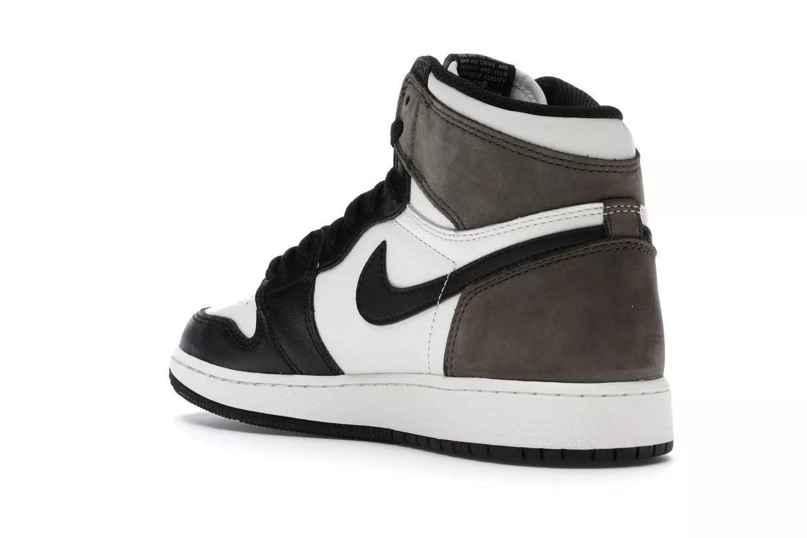 Фото № 2 с приближением к товару «‎Jordan 1 Retro High Dark Mocha »
