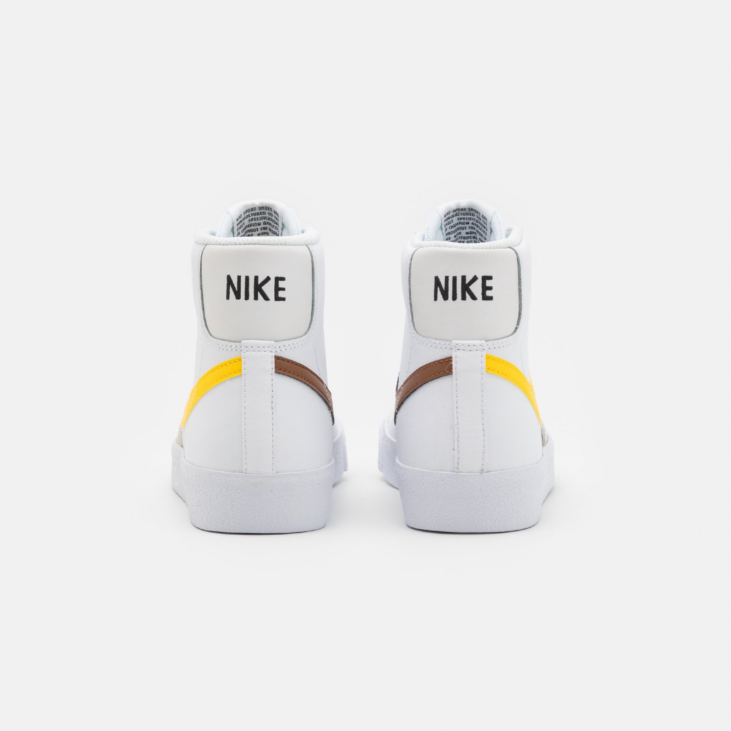 Фото № 3 с приближением к товару «‎Nike Blazer 77 »