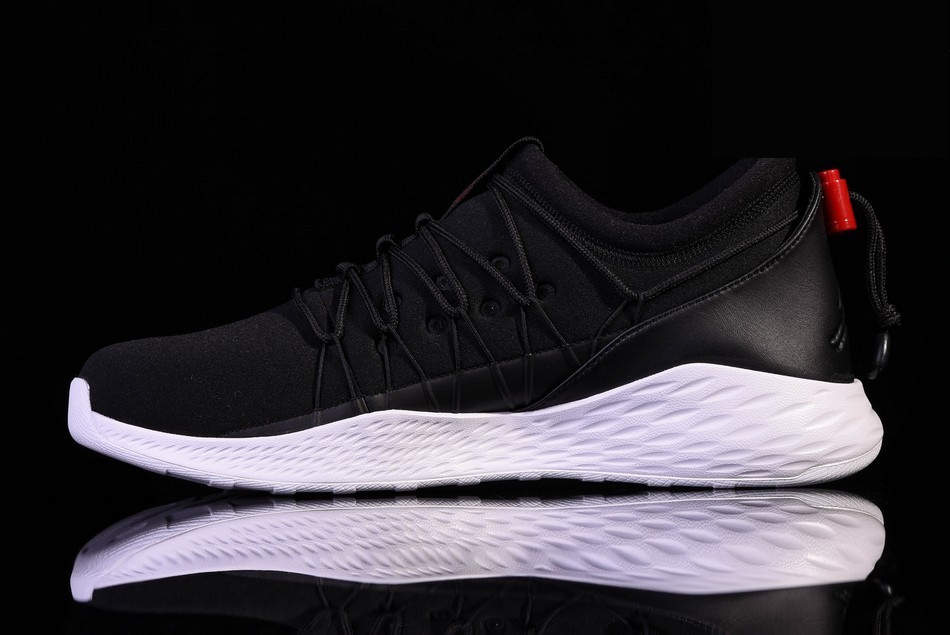 Фото № 3 с приближением к товару «‎Nike Air Jordan Formula 23 Toggle »