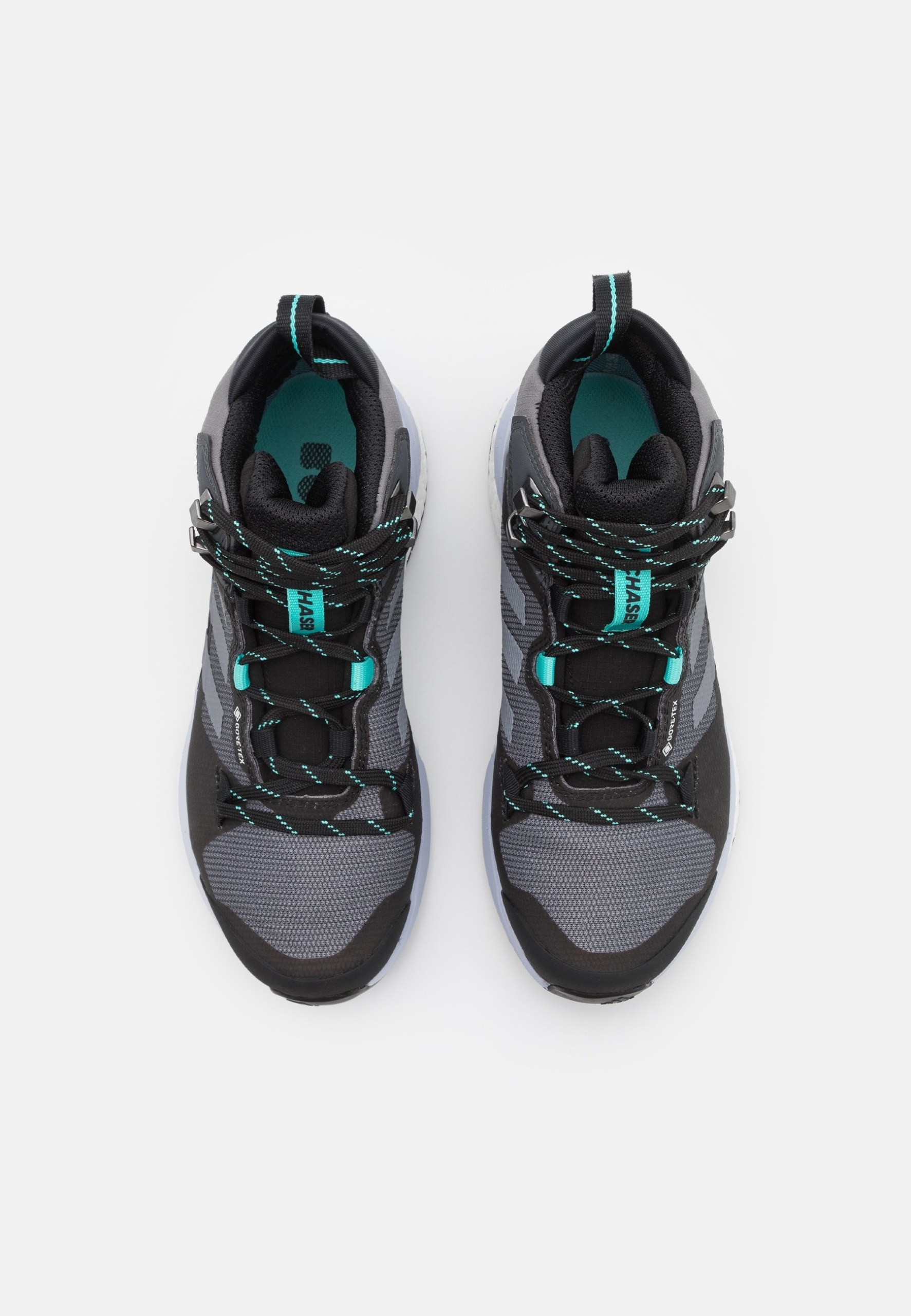 Фото № 4 с приближением к товару «‎Adidas Skychaser Cut »