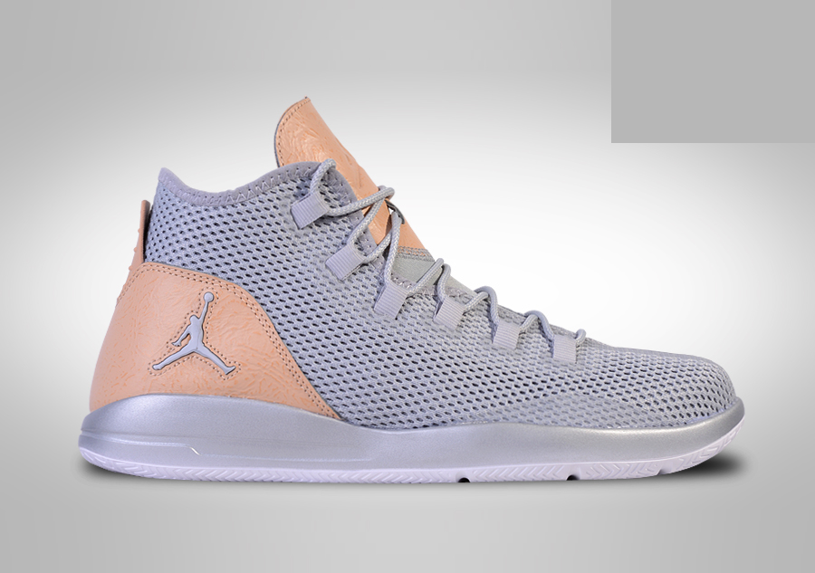 Фото № 1 с приближением к товару «‎Nike Air Jordan Reveal Premium Light »