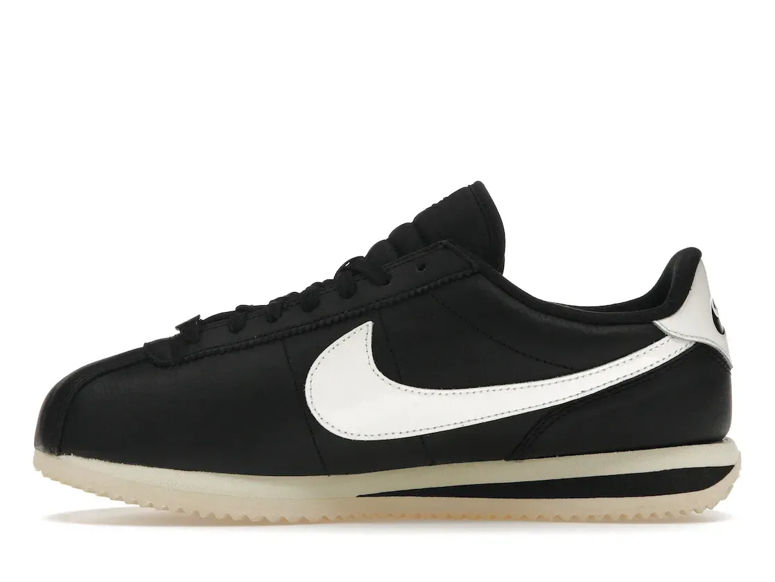 Фото № 3 с приближением к товару «‎Nike Cortez 23 Premium Black Sail »