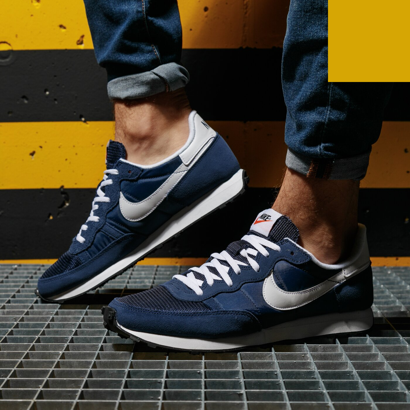 Фото № 3 с приближением к товару «‎Nike Challenger OG 'Midnight Navy'»